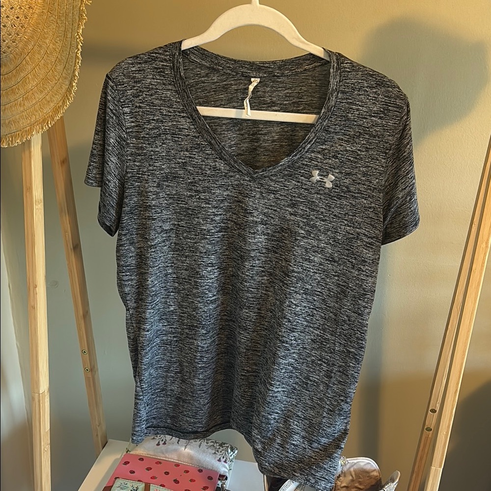 Under Armour Women's Gray V-Neck Top
